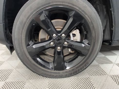 Used 2023 Jeep Grand Cherokee L Altitude image 22