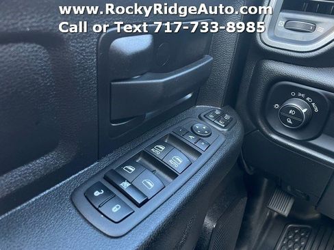 Used 2023 RAM 2500 Tradesman w/ Chrome Appearance Group image 22