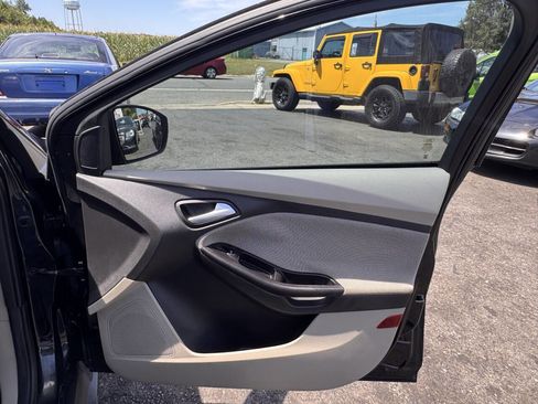 Used 2012 Ford Focus SE image 21