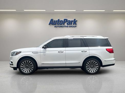 Used 2019 Lincoln Navigator Reserve AWD/4WD image 4