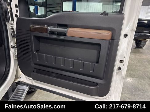 Used 2016 Ford F250 Platinum w/ Snow Plow Prep Package image 92