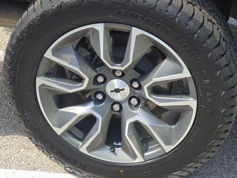 Used 2021 Chevrolet Silverado 1500 RST w/ Bed Protection Package image 13