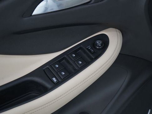 Used 2018 Buick Envision Premium image 20