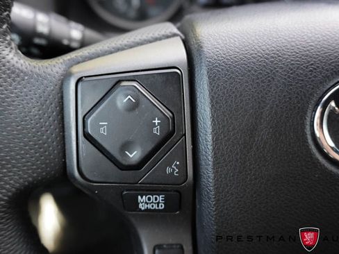 Used 2021 Toyota Tacoma TRD Off-Road w/ Technology Package image 30