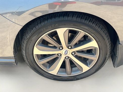 Used 2019 Subaru Legacy 2.5i Limited w/ Popular Package #2A AWD/4WD image 32