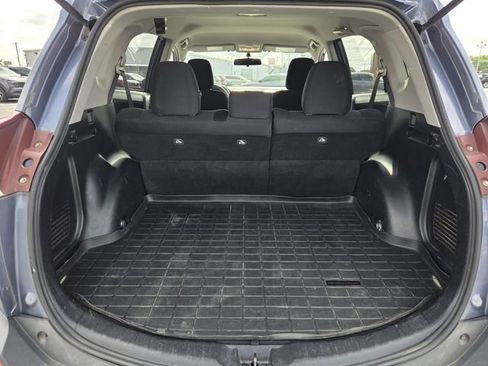 Used 2014 Toyota RAV4 LE FWD image 17