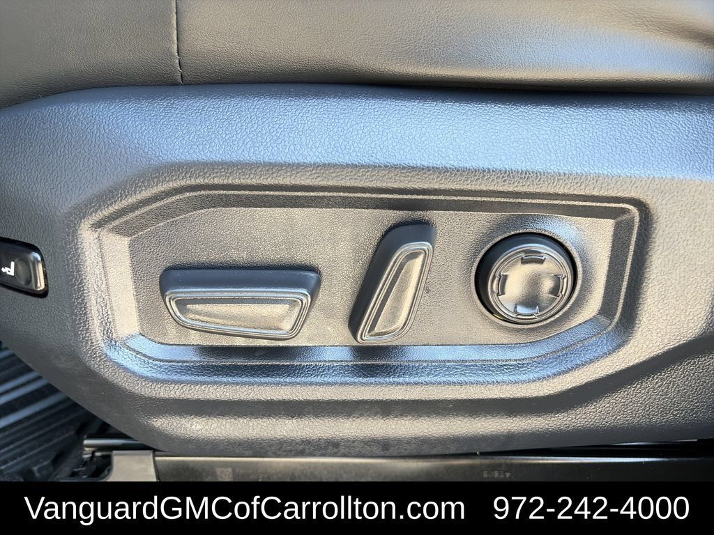 Used 2026 Toyota Sequoia Platinum AWD/4WD image 11