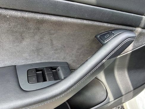 Used 2021 Tesla Model 3 Standard Range Plus image 17
