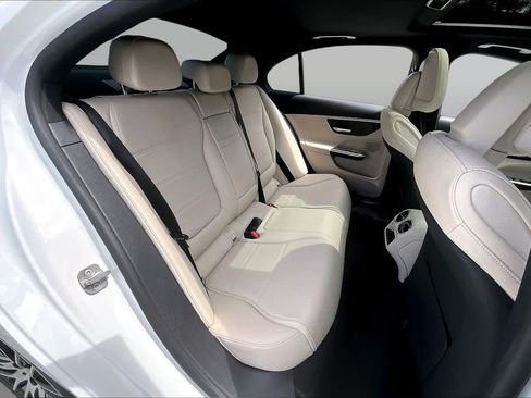 Used 2024 Mercedes-Benz C 300 4MATIC Sedan image 20
