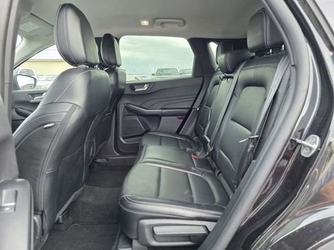 Certified 2025 Ford Escape Platinum AWD/4WD image 18