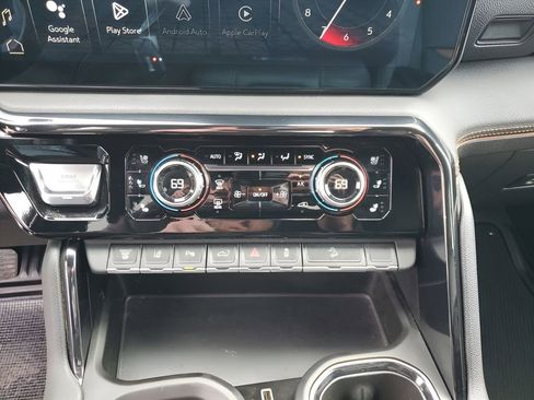 Used 2024 GMC Sierra 3500 AT4 w/ AT4 Premium Plus Package image 40