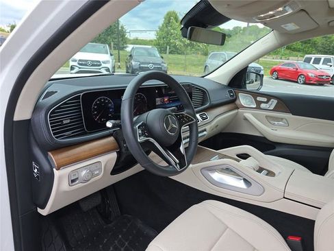 Certified 2024 Mercedes-Benz GLS 450 4MATIC image 24