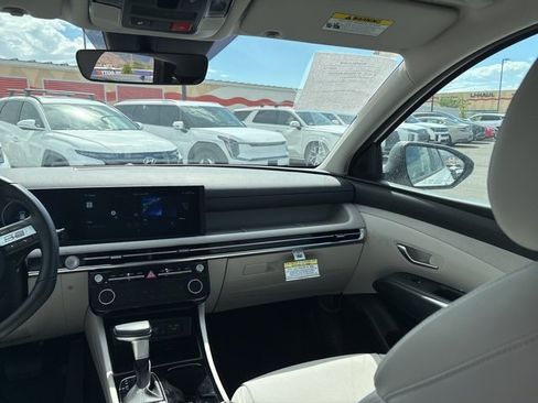 Used 2025 Hyundai Tucson SEL image 18