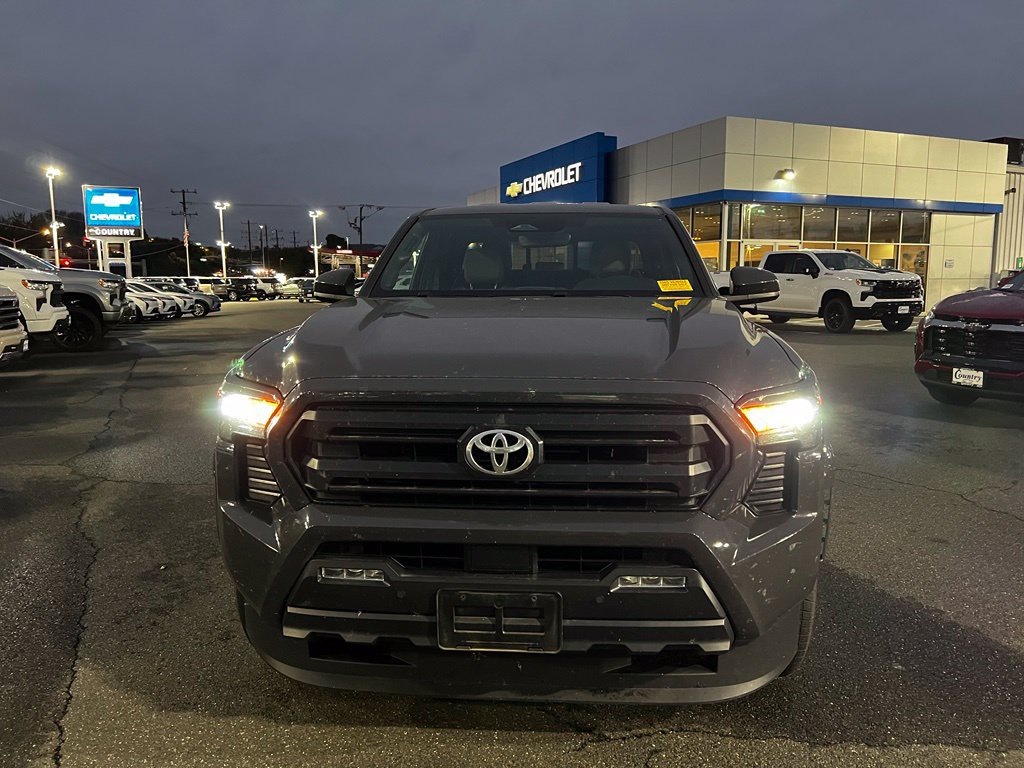 Used 2024 Toyota Tacoma SR5 AWD/4WD image 2