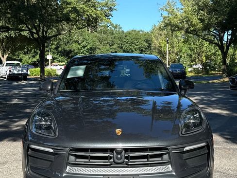 Used 2024 Porsche Macan image 10