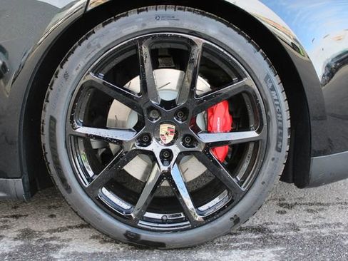 Certified 2026 Porsche Panamera 4S AWD/4WD image 30