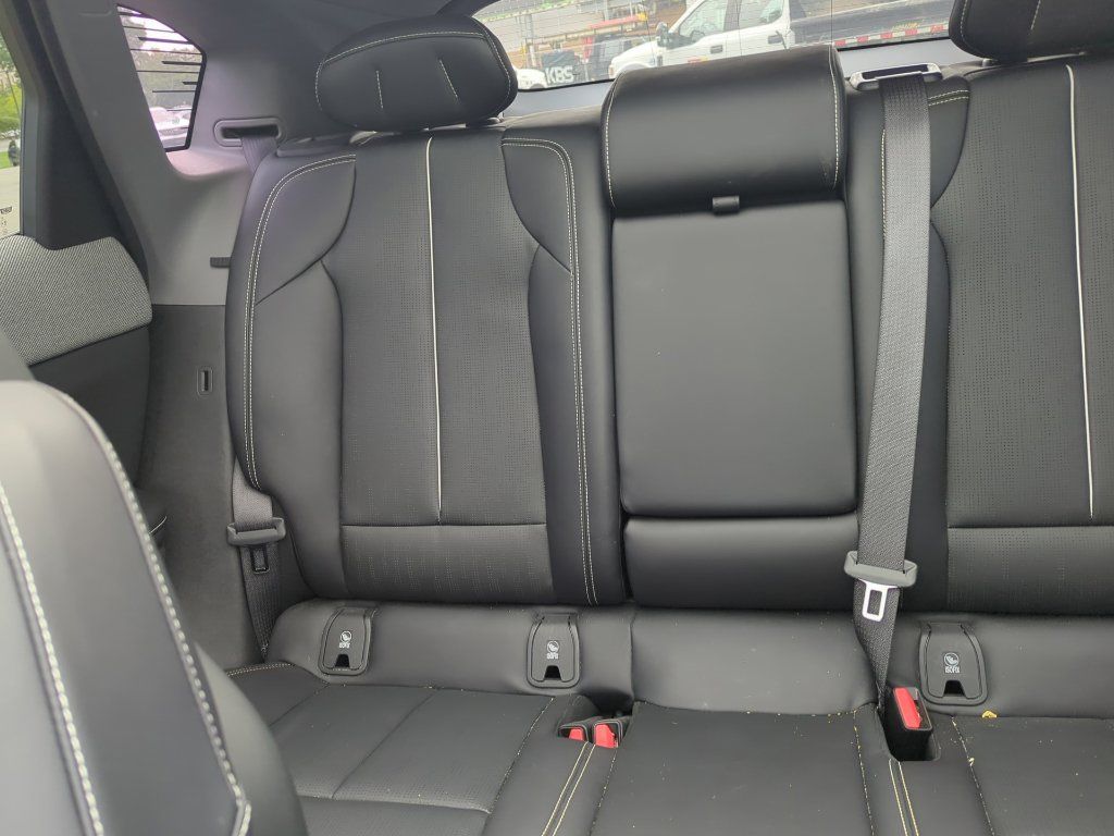 Used 2025 Cadillac Optiq Sport 2 w/ LPO, Floor Liner Package AWD/4WD image 13
