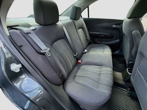 Used 2019 Chevrolet Sonic LT w/ Convenience Package FWD image 28