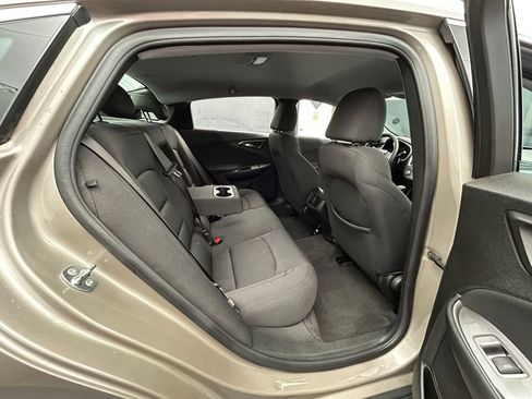 Used 2024 Chevrolet Malibu LT FWD image 13