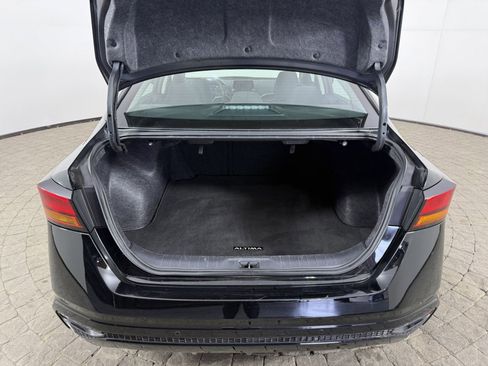 Used 2025 Nissan Altima 2.5 SV image 7