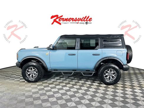 Used 2021 Ford Bronco Badlands image 4
