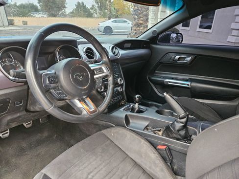 Used 2017 Ford Mustang GT image 9