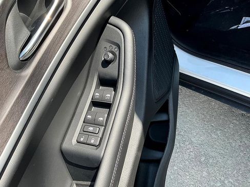 New 2025 Jeep Grand Cherokee Limited image 14