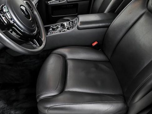 Used 2015 Rolls-Royce Ghost RWD image 17