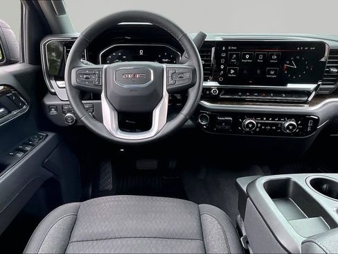 Used 2025 GMC Sierra 1500 Elevation w/ X31 Off-Road Package AWD/4WD image 5
