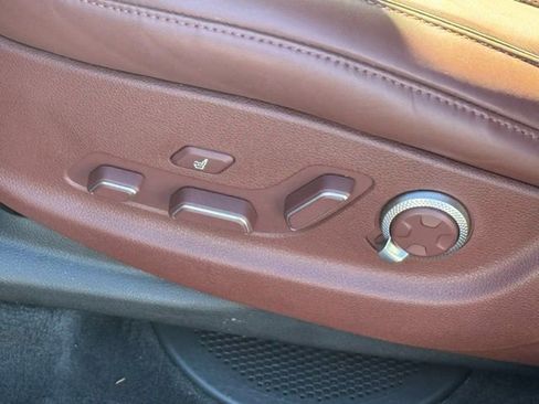 Certified 2025 Genesis GV80 3.5T Prestige image 27