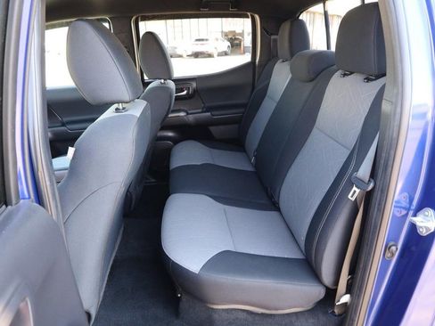 Used 2023 Toyota Tacoma TRD Off-Road image 9