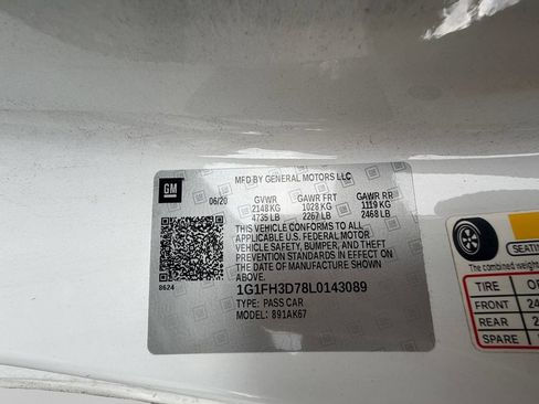 Used 2020 Chevrolet Camaro SS RWD image 37