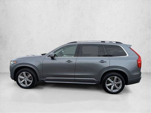 Used 2016 Volvo XC90 T8 Momentum w/ Vision Package image 8