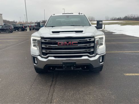 Used 2022 GMC Sierra 2500 SLE w/ SLE Convenience Package image 2