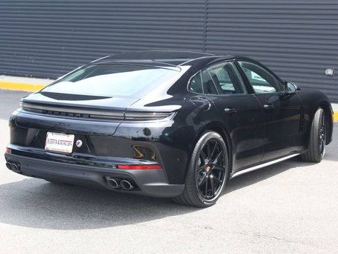New 2026 Porsche Panamera 4 image 8