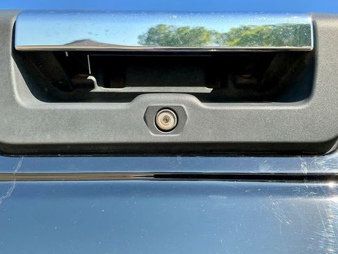 Used 2017 Ford F150 XLT w/ Equipment Group 302A Luxury image 15