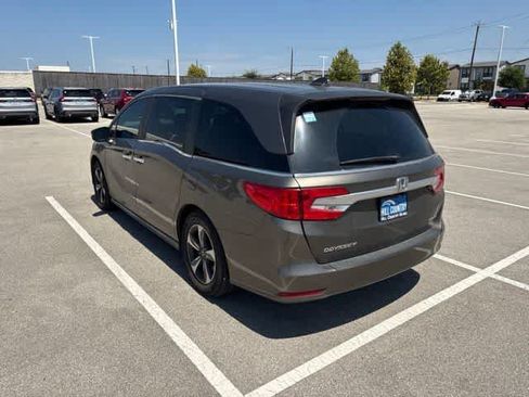 Used 2019 Honda Odyssey Touring image 3
