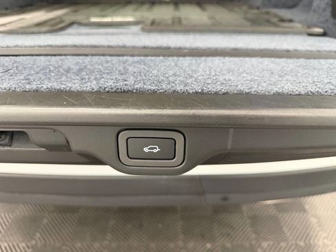 Used 2019 Land Rover Range Rover Supercharged image 17