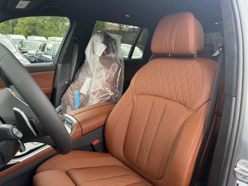 Used 2027 BMW X7 xDrive40i w/ Executive Package AWD/4WD image 10