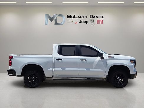 Used 2025 Chevrolet Silverado 1500 Custom Trail Boss AWD/4WD image 6