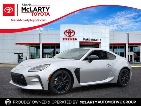 Used 2023 Toyota GR86 Premium w/ ALL Weather Mat Package (TMS) RWD image 1