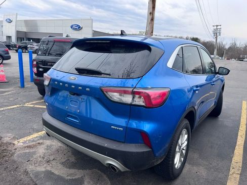 Used 2021 Ford Escape SE w/ Convenience Package image 4