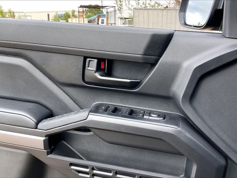 New 2026 Toyota Tacoma SR5 AWD/4WD image 18