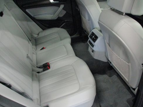 Used 2022 Audi Q5 2.0T Premium Plus image 13