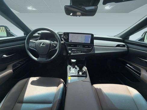 Used 2025 Lexus ES 350 w/ Premium Package FWD image 12
