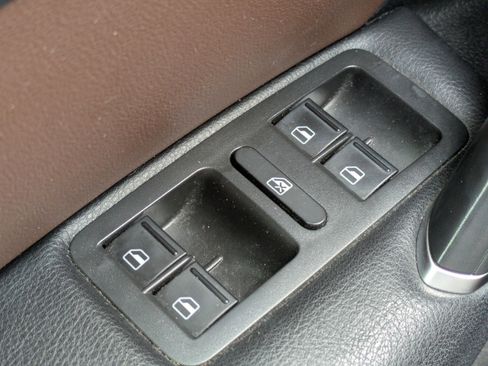 Used 2020 Volkswagen Passat 2.0T SEL image 25