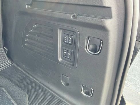 Used 2024 Chevrolet Traverse RS AWD/4WD image 11