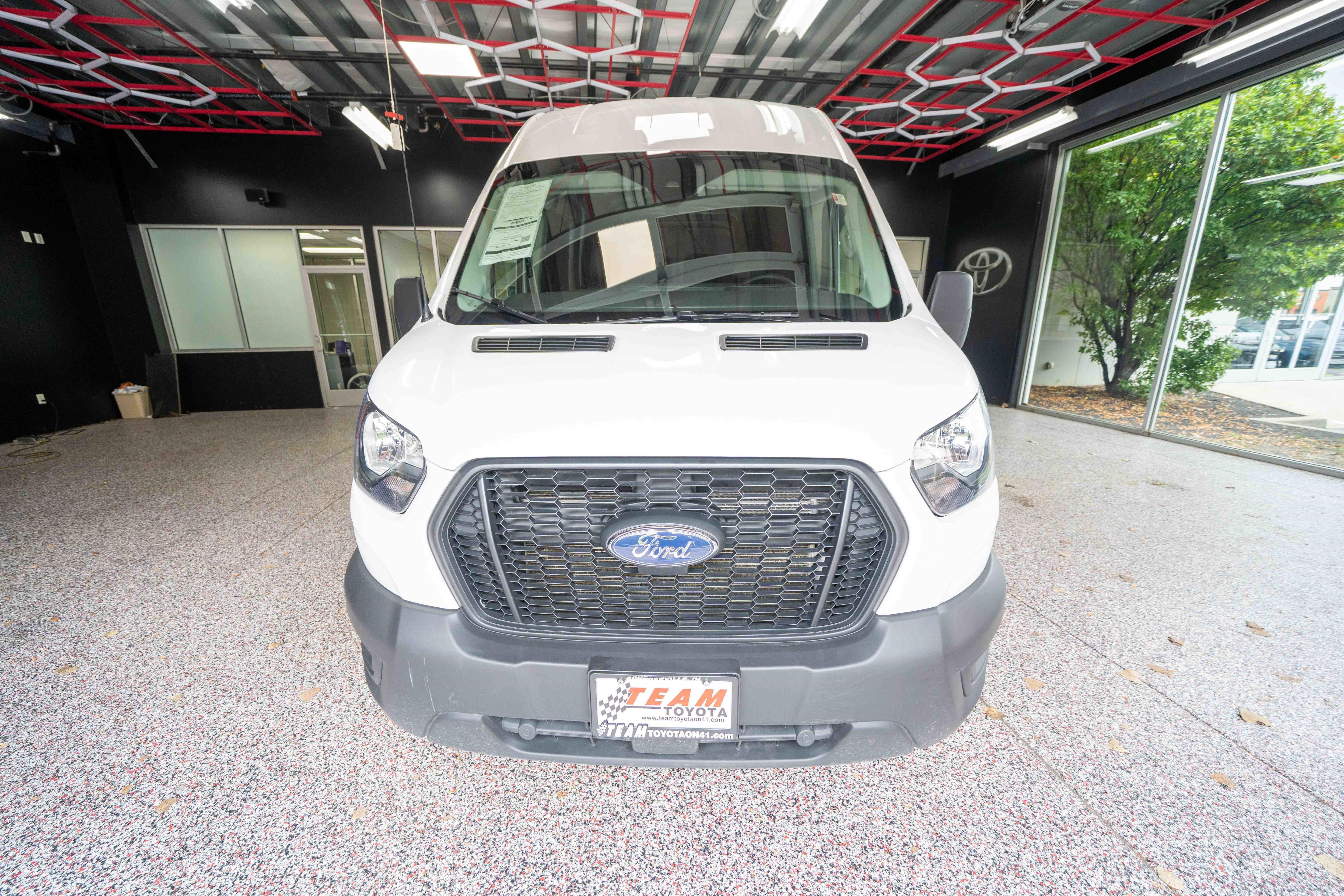 Used 2025 Ford Transit 250 148 High Roof Extended AWD w/ Load Area Protection Package image 6
