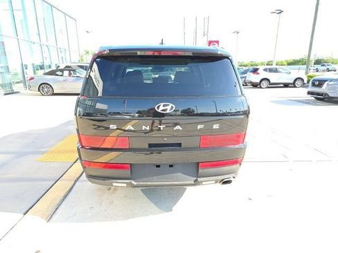 Used 2024 Hyundai Santa Fe SE FWD image 6