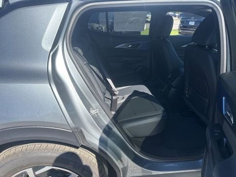 New 2026 Chevrolet Equinox EV LT image 31